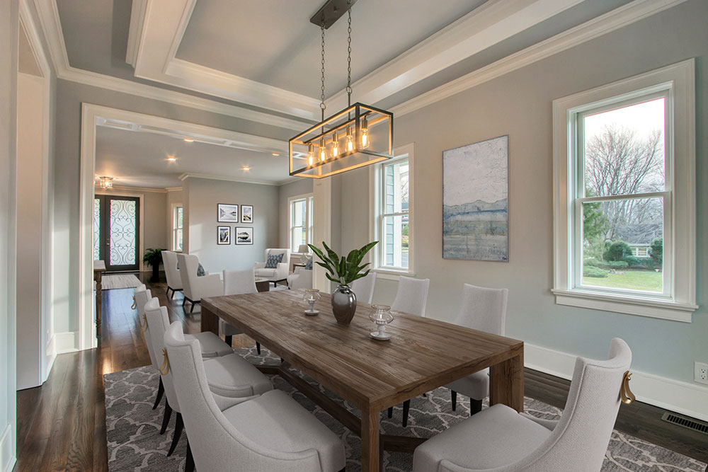 Dining Room with Crown Molding and Tray Ceiling